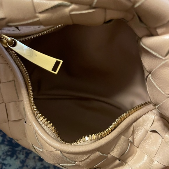 Bottega Veneta mini Jodie - Picture 9 of 16